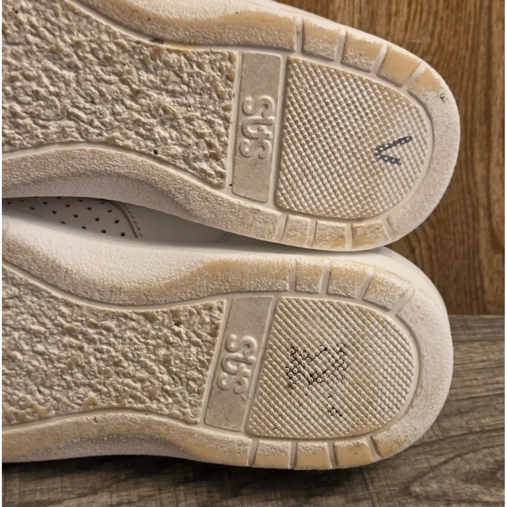SAS Free Time‎ Walking Shoes Women's Size 7 White